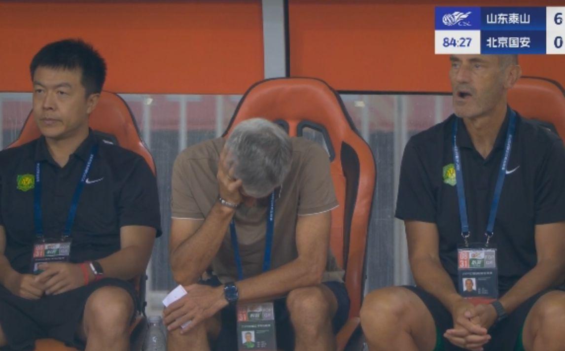 “踢国安不拼就丢人了” 泰山6-0屠杀：塞蒂恩抱头瘫坐 韩鹏振臂
